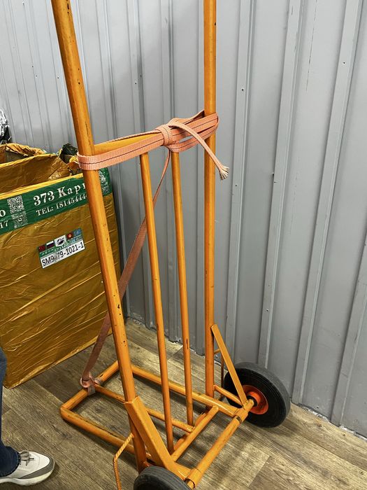 Продам прочную металлическую тачку.