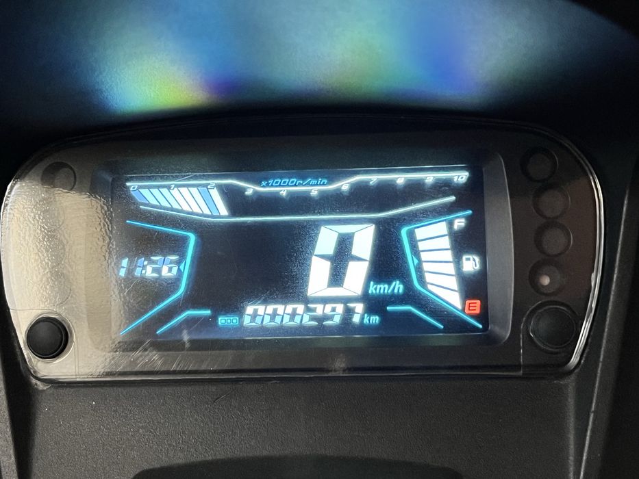 Avenus skuter sotladi