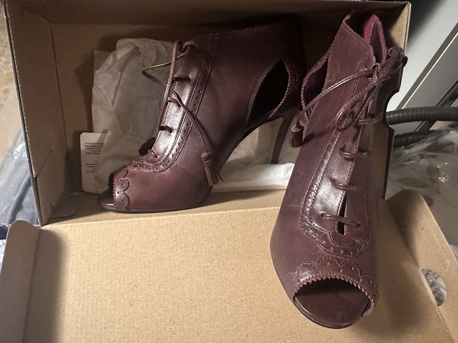 Botine italienestide vara din piele cu fermoar la spate