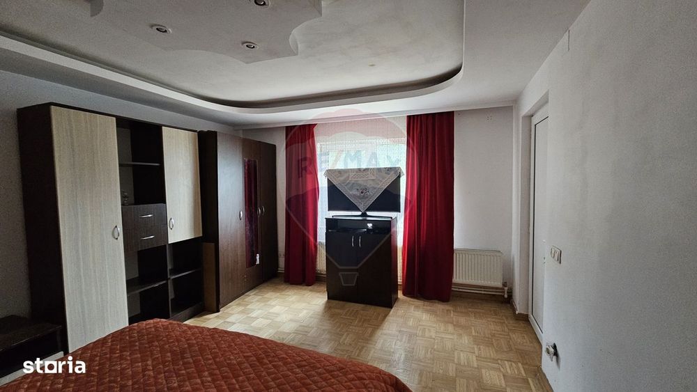 Casă / Vilă cu 5 camere de vânzare in Udești-Chilișeni, Suceava