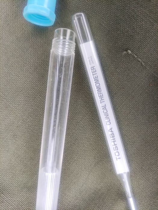 Продавам термометър качествен телесен  TOSHIBA Clinical Thermometer