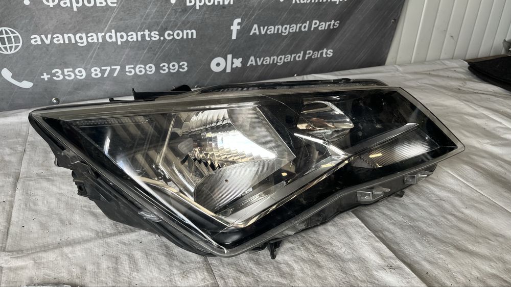 2 броя десен фар Seat Ateca