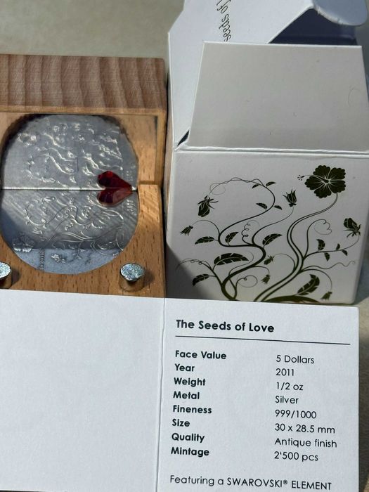 Серебряная монета Семена любви