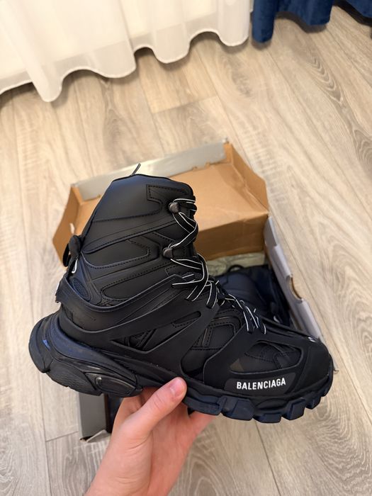 Balenciaga track high
