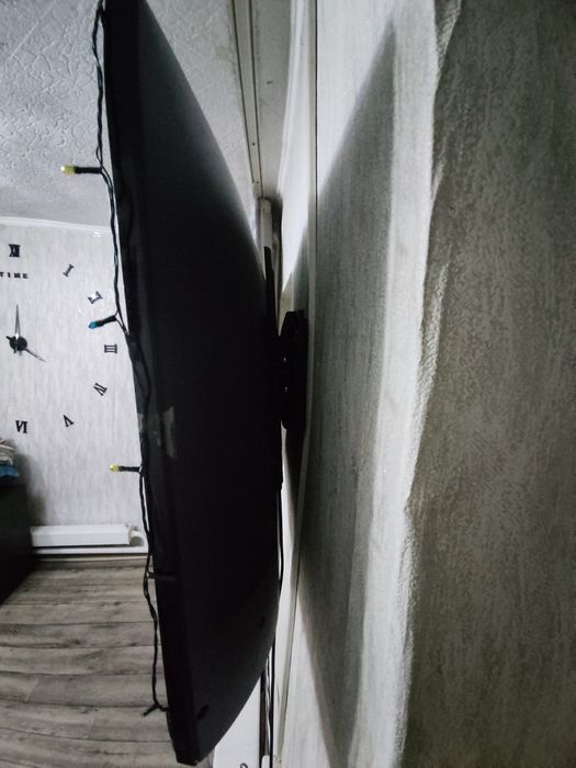 Продам телевизор