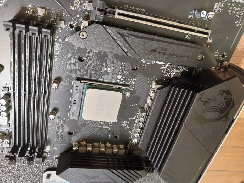 AMD Ryzen 7 5800X + MSI B550 Gaming Plus