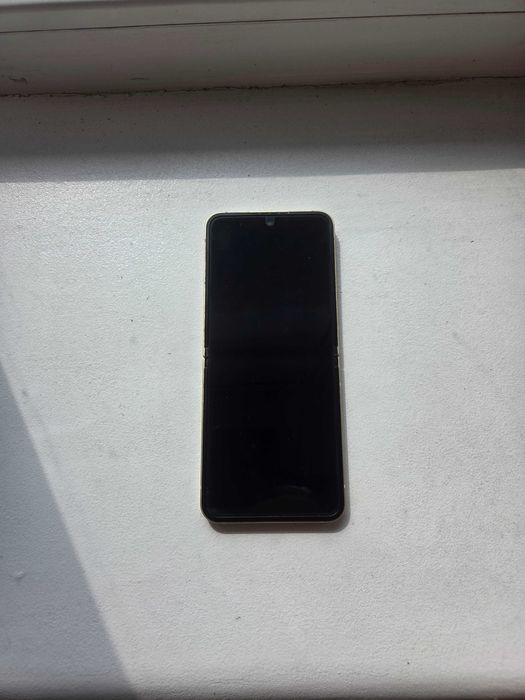 Продам Samsung z flip 6