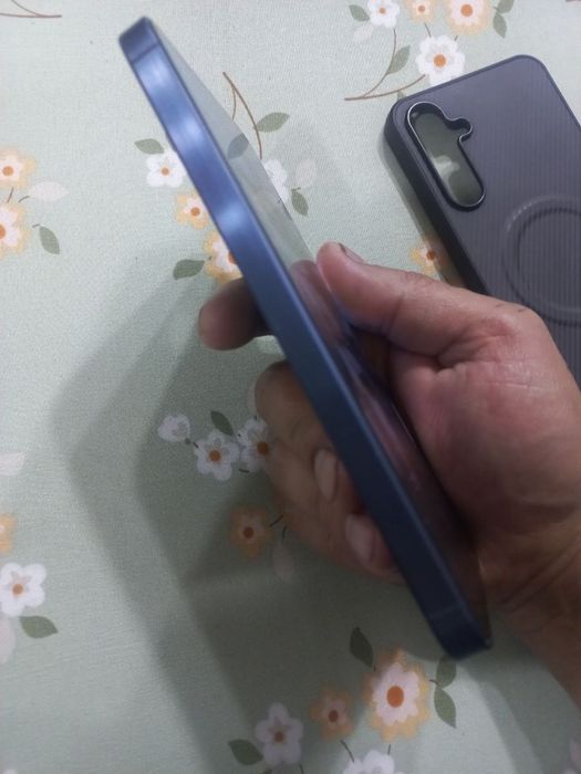 Sotiladi samsung A55 8 ga 128 tali