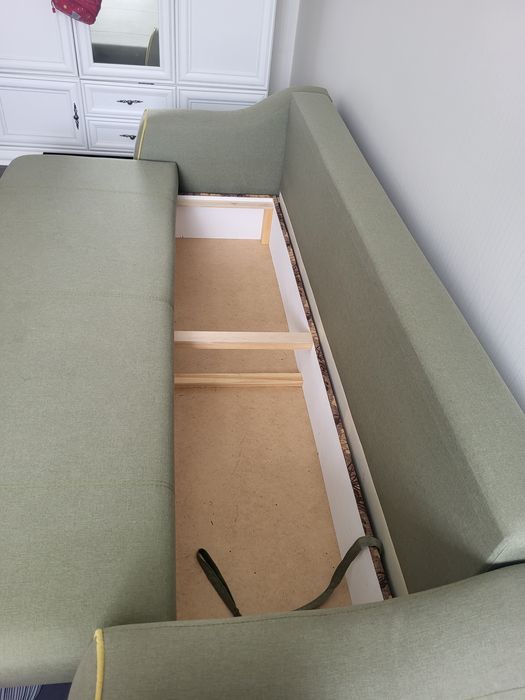 Диван в отличном состоянии