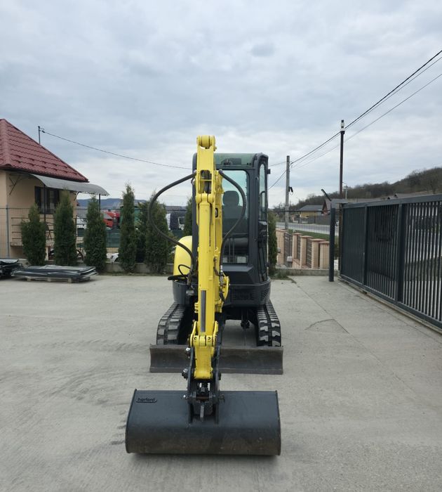 Vand miniescavator yanmar vio 20 2300kg