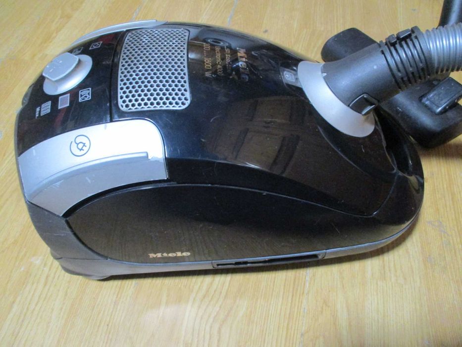 aspirator miele 1600-W