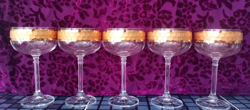 Привозной комплект - БОГЕМИЯ НОВЫЙ 5 шт -цена  65 у е. со скидкой!