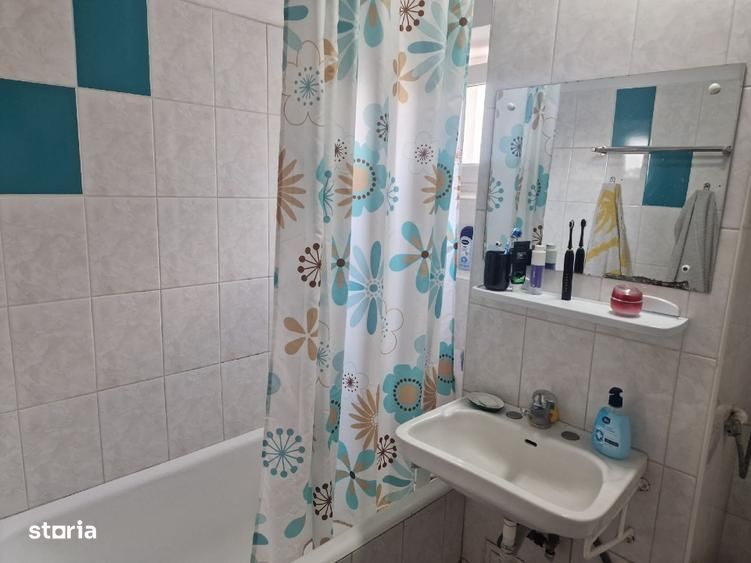 Apartament 3 camere cu loc de parcare in zona Stefan Cel Mare 5 min de