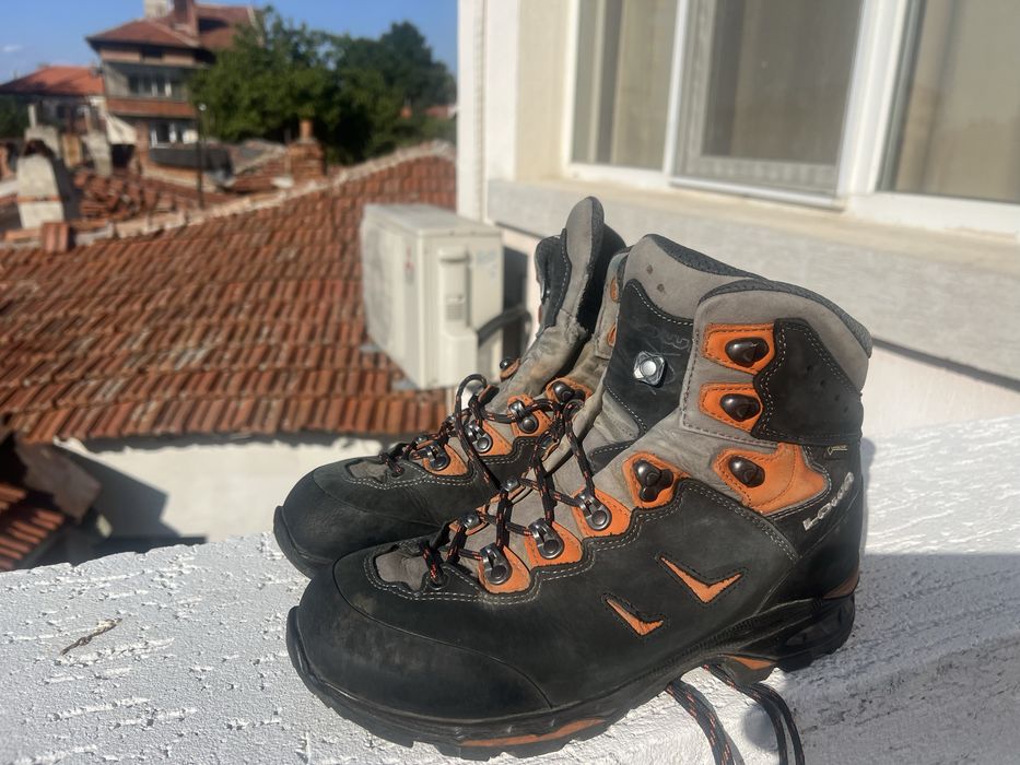 Lowa 42.5 Gore-Tex Vibram