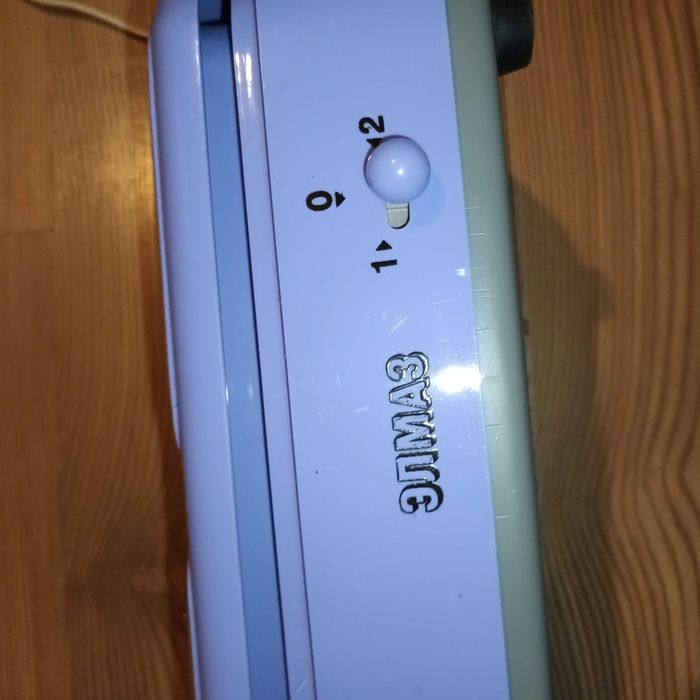 чисто нов уред за масаж. отлично работи. двоен .