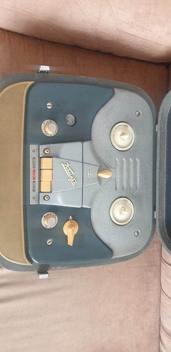 Магнитола  Комета