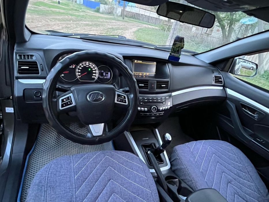 Возможен обмен на Камри транзит!