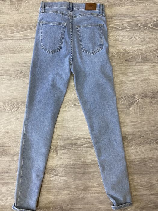 Продам джинсы женские