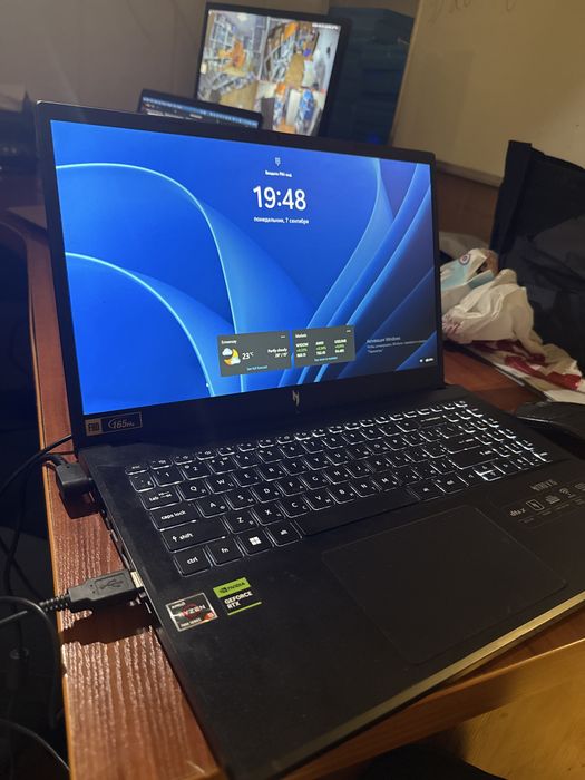 Acer Nitro V15.