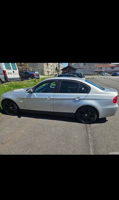 Desfac orice piesa BMW e90 320d de 163 de cai .
