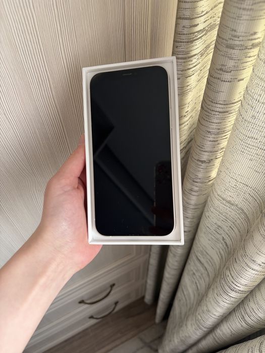 iPhone 12, б/у, 64 ГБ