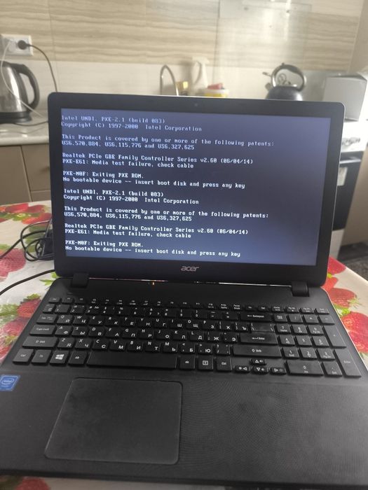 Noutbuk acer sotiladi