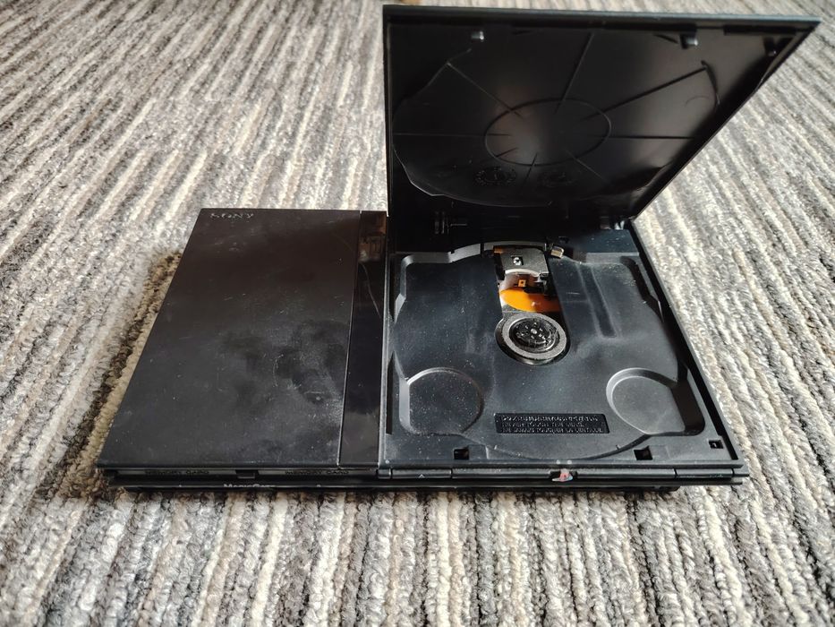 PlayStation 2 cu doua console plus cablu TV