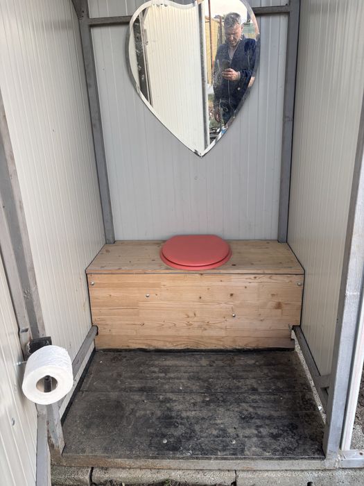 Wc curte ,santier