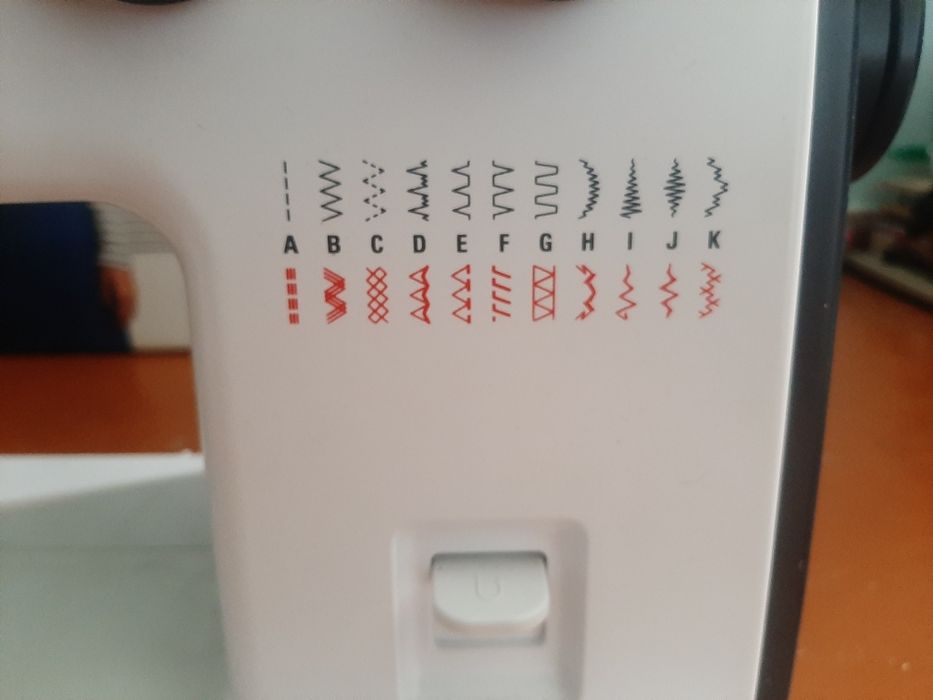 Продается швейная машина Bernette B35 , 23 швейные операции