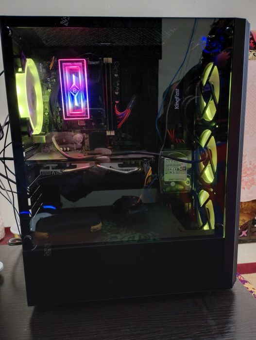 Igravoy Kompyuter Sotiladi!