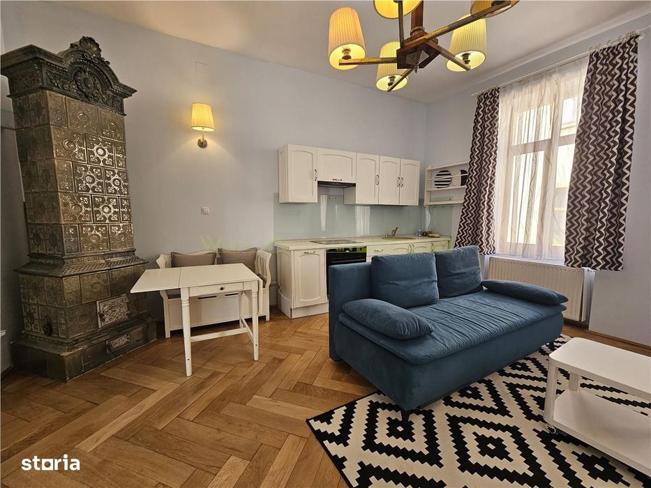 Apartament deosebit cu 2 camere de inchiriat in Centrul Istoric Brasov — fotografia 3