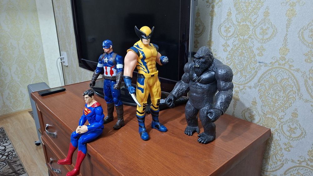 Игрушка герои оригинал за всё 30$