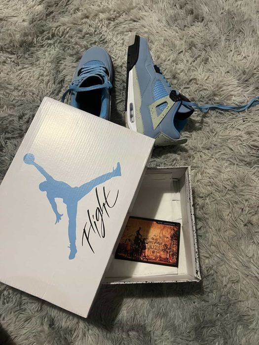 Air jordan 4 university blue