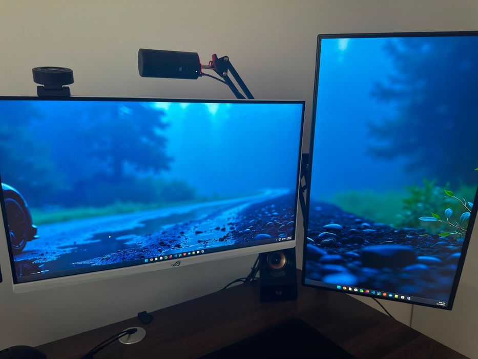 Monitor Philips 27E1N1100A, 27", Full HD IPS, 120Hz, FreeSync, boxe incorporate – stare impecabilă
