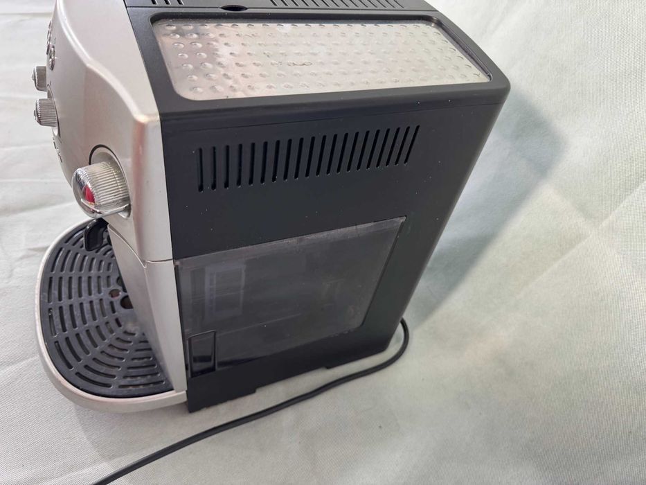 Кафемашина - Delonghi Magnifica ESAM 4200.S