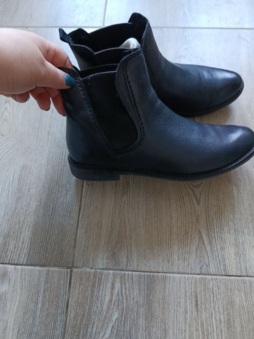 Ghete Marco Tozzi  piele naturală