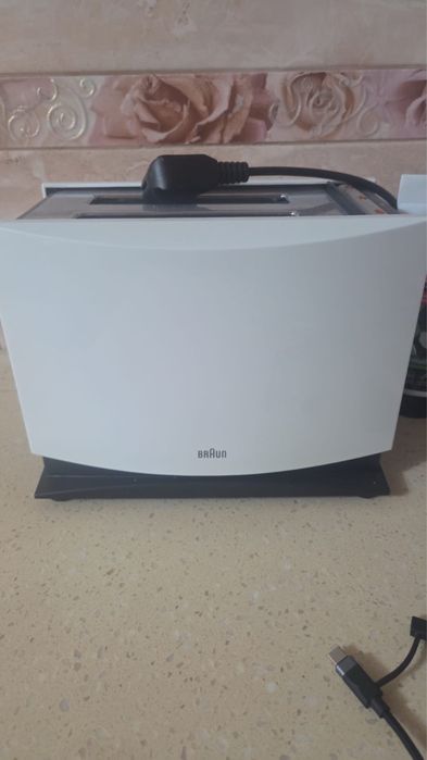 Тостер  бренд braun