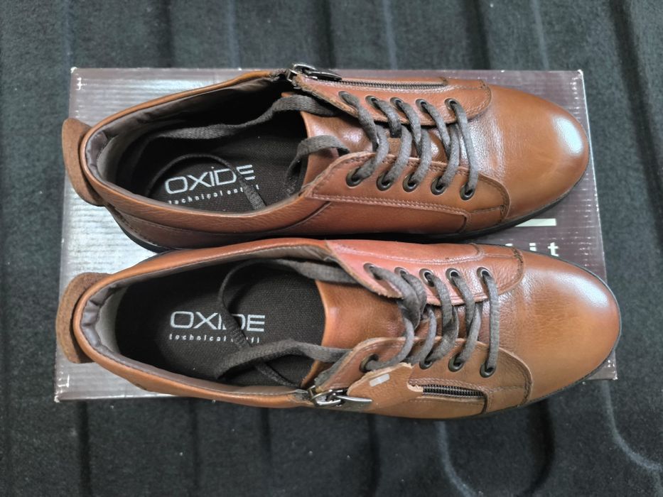 Кожаный обувь фирмы Oxide  размер 40