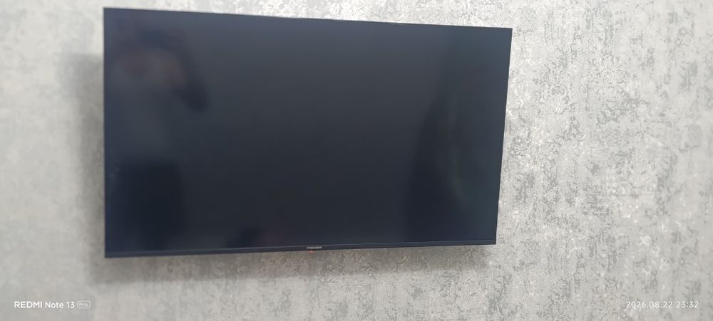 Телевизор premier Qled 43 система тизен (Самсунг)
