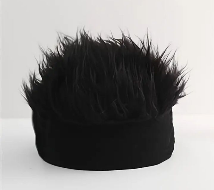 Шапка с искусственным волосом