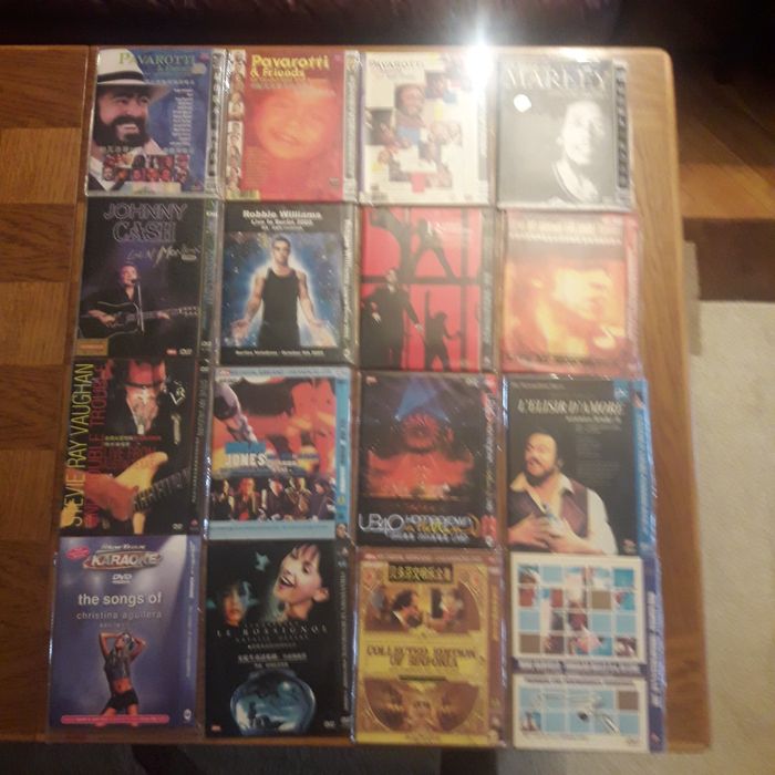 Discuri DVD originale,noi,cu filme celebre sau cu muzica de colectie.