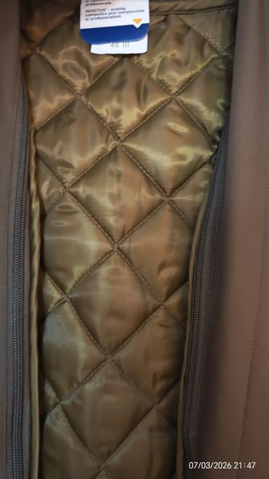 Palton bărbătesc matlasat cu sacou