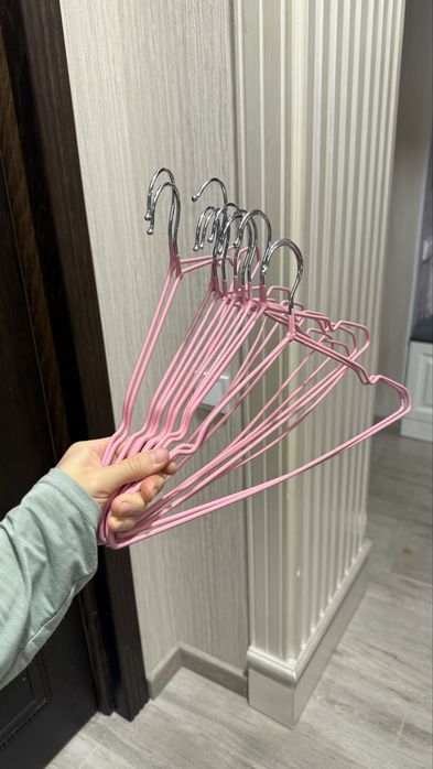набор вешалок для одежды
