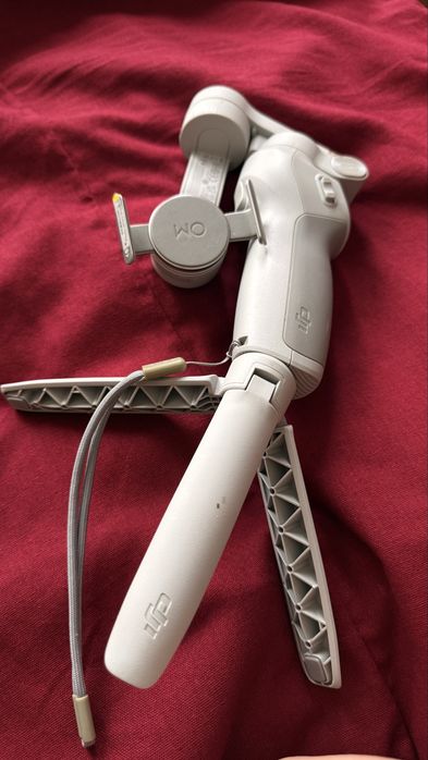 Продам стэдикам DJİ osmo 4