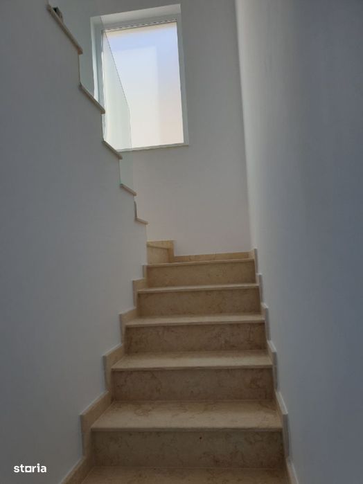 Rediu–Valea Lupului– IASI– Casă cu 4 camere in duplex, bucatarie inch.