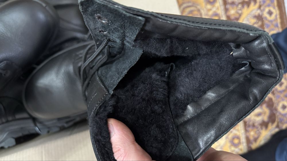 Продам бушлат и берцы