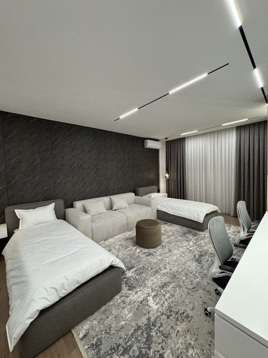 Uzbegim Продается 3 комнатная квартира ремонт ул.Бобура Аэропорт