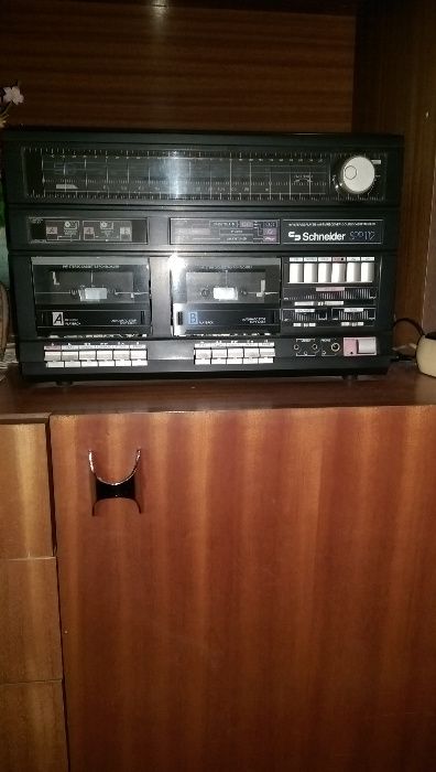 Комбиниран грамофон и касетофон Schneider SP112 ретро УНИКАТ