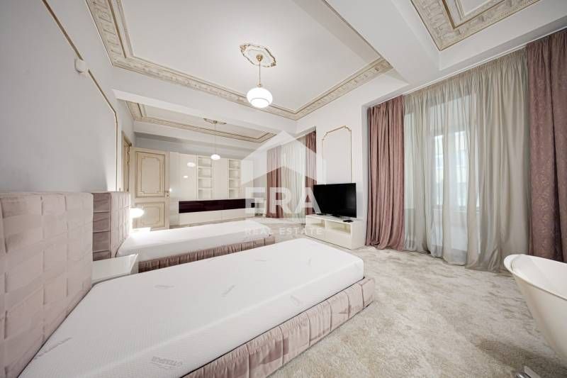 Дава се под наем Многостаен апартамент в София, Иван Вазов - 450 кв.м за 7480.68 € - Снимка #8