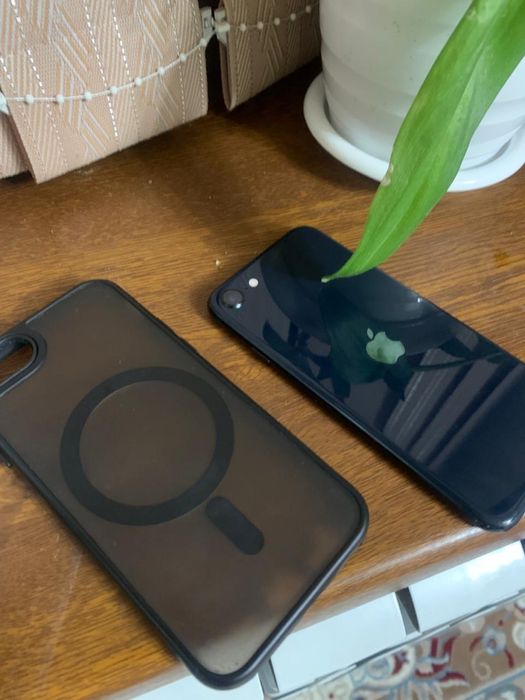 Айфон Se 2022 на полном оригинале